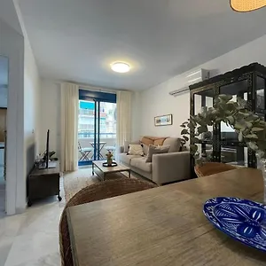 https://calu-homes-cerca-playa-de-huelin.hotelsinnerja.org